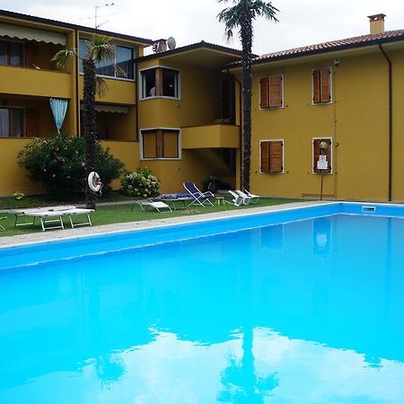 Villa Atlantic à Bardolino Extérieur photo